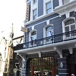 Tudor Hotel