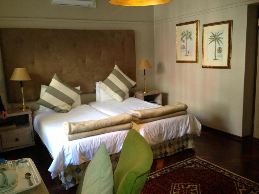 Tudor Hotel
